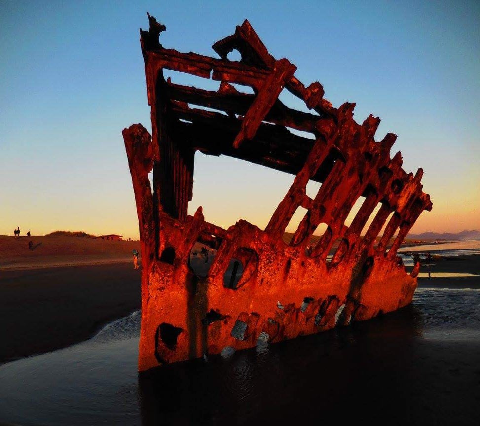 shipwreck at fort stevens state park