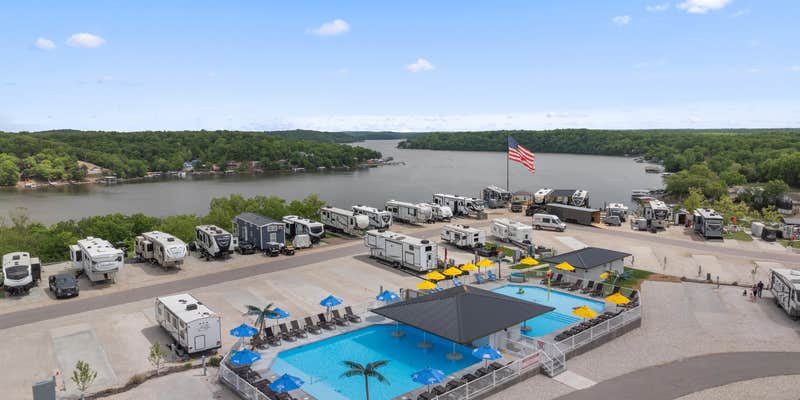 Camper submitted image from Coconuts RV Resort