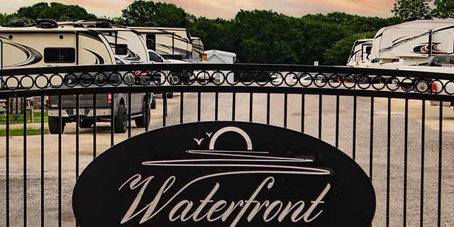 Camper submitted image from Waterfront Hideaway Ranch