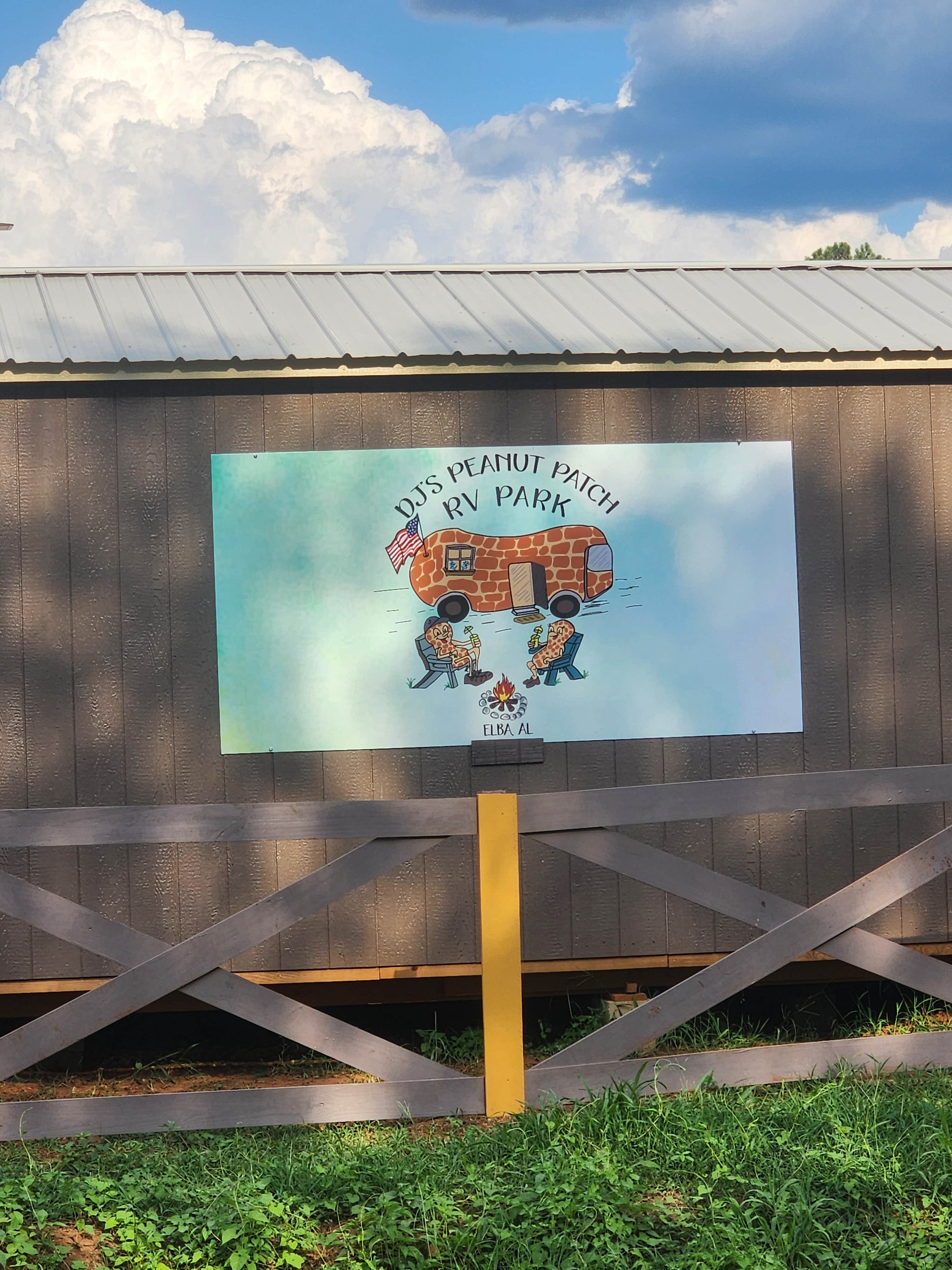 Camping near Gantt Lake RV Park: DJ's Peanut Patch RV Park, Elba, Alabama