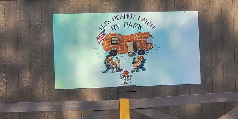 Camper submitted image from DJ's Peanut Patch RV Park