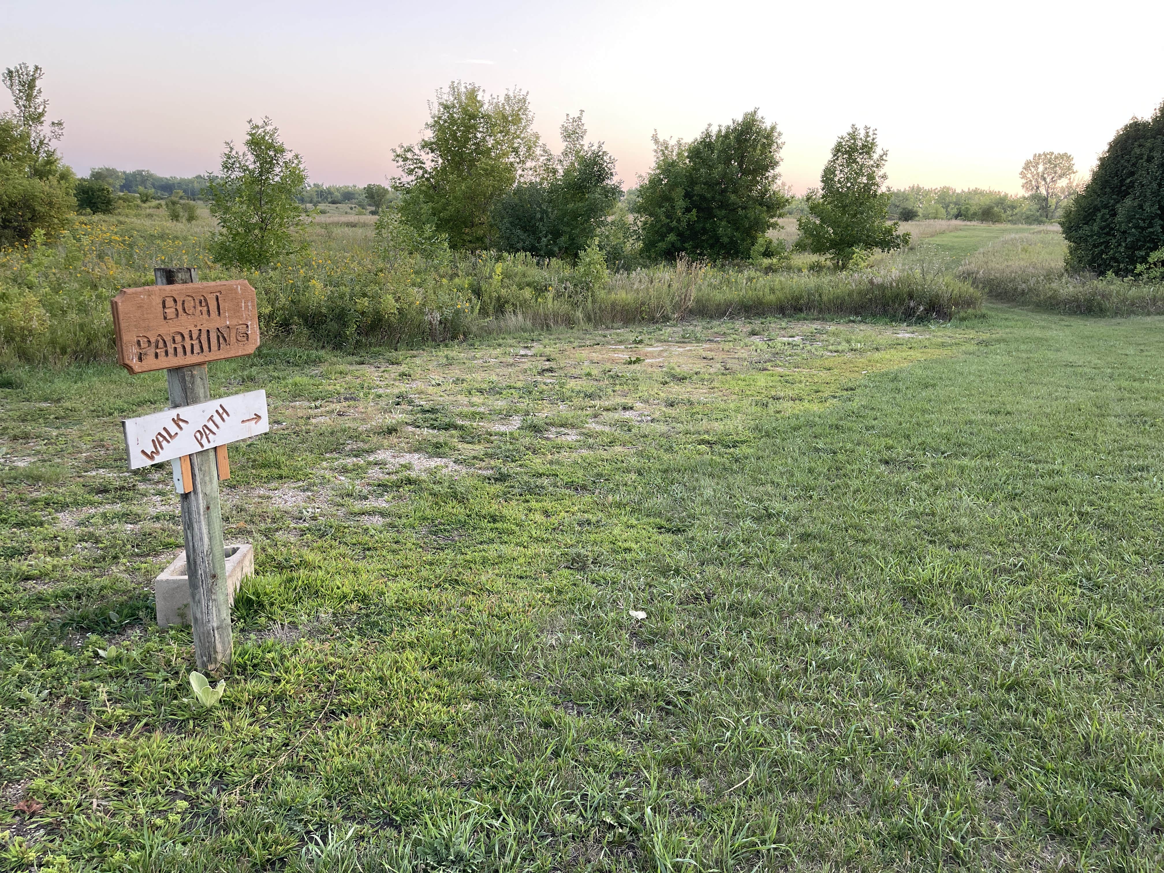 Camping near Sunset Hilltop Tent Retreat near Battle Lake: Tipsinah Mounds City Park, Evansville, Minnesota