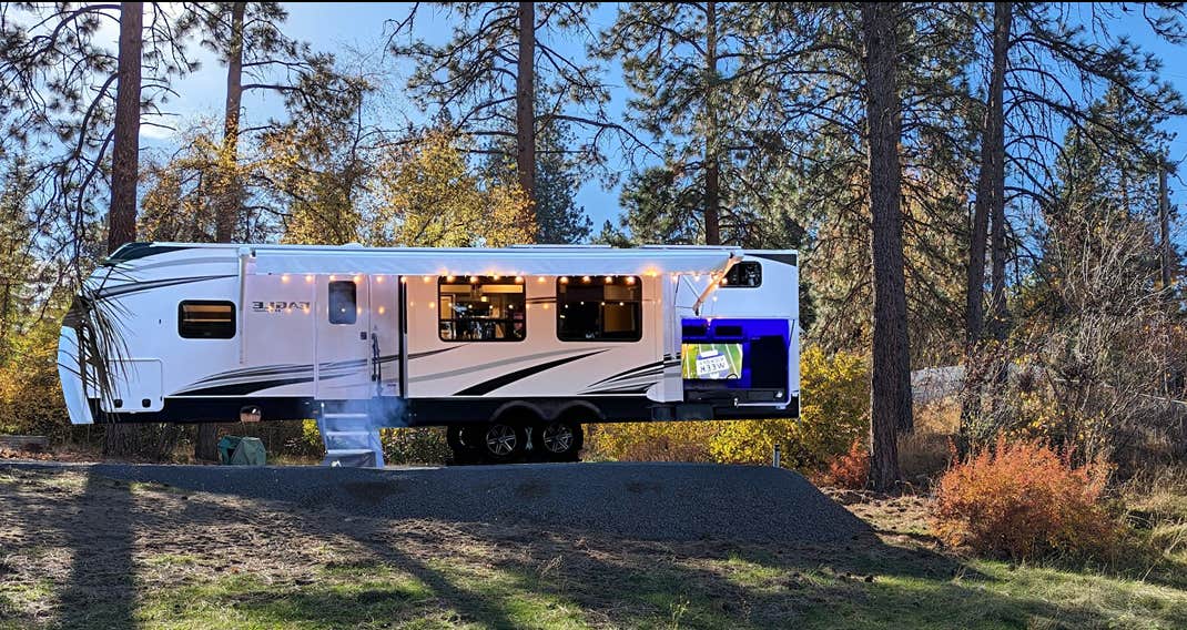 Camper submitted image from Off 90 Wifi Camp Spokane - 1