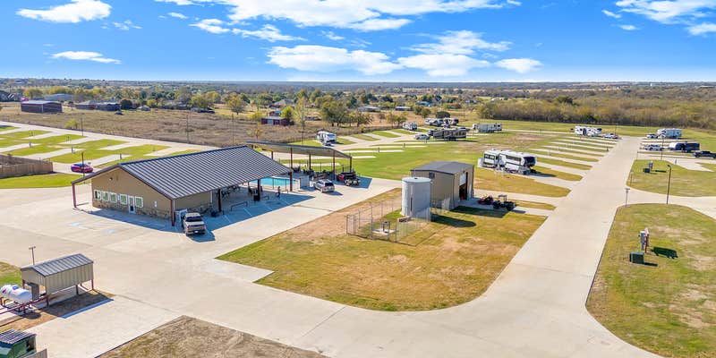 Camper submitted image from Highland Hideaway RV Resort