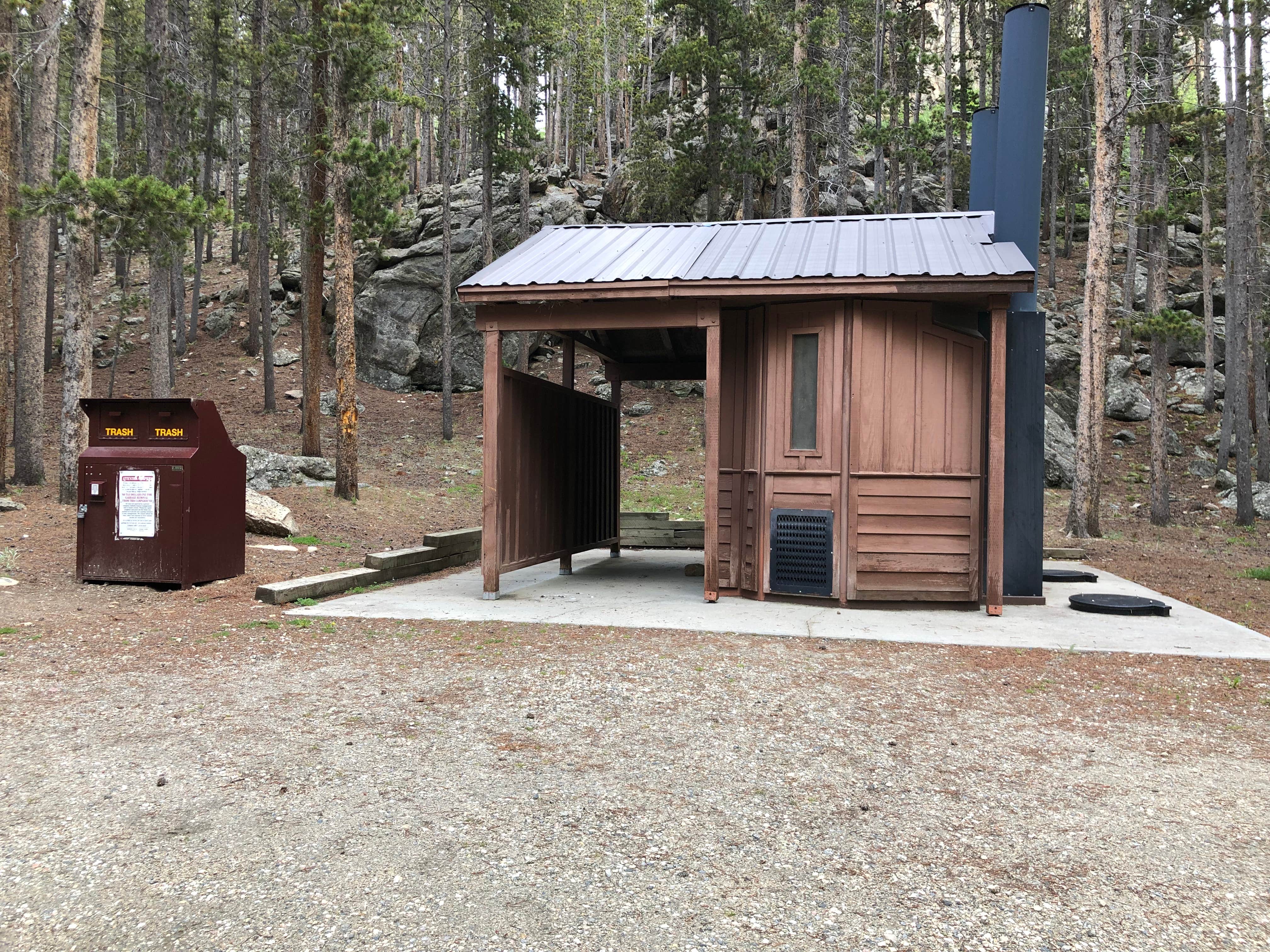 Camping near The Lake Stop: Middle Fork, Saddlestring, Wyoming