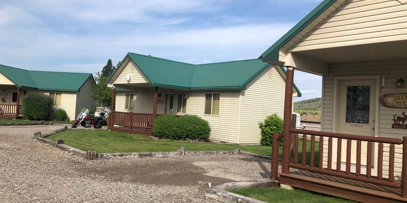 Camper submitted image from Sleepy J Cabins