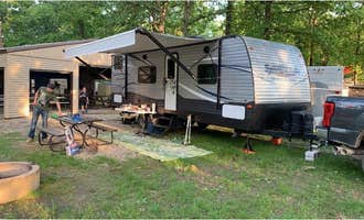 Camping near Lazy Days RV Park & Campground: Rustic Acres Jellystone , Litchfield, Illinois