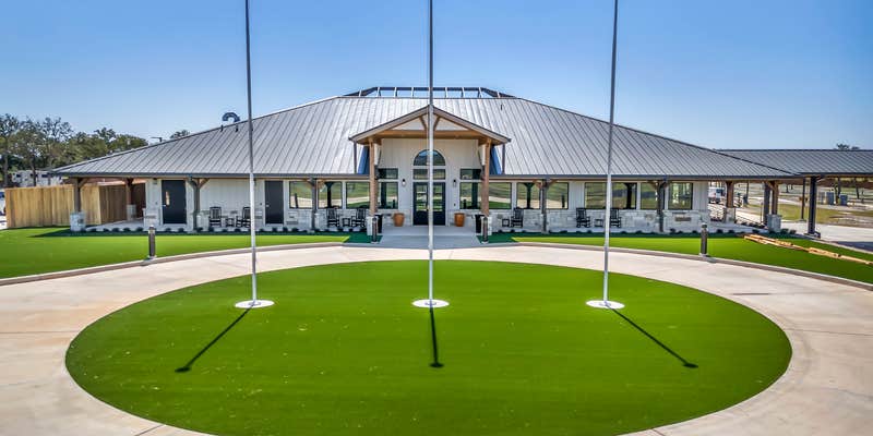 Camper submitted image from Lantern Oaks RV Resort