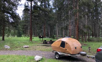 Camping near Beartooth Lake: Lake Creek Campground, Cooke City, Wyoming