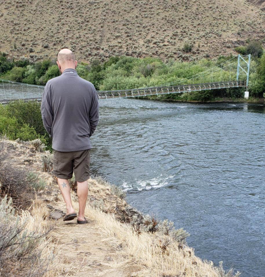 Suspension bridge over the Yakima.  From the parking lot to the hiking trails