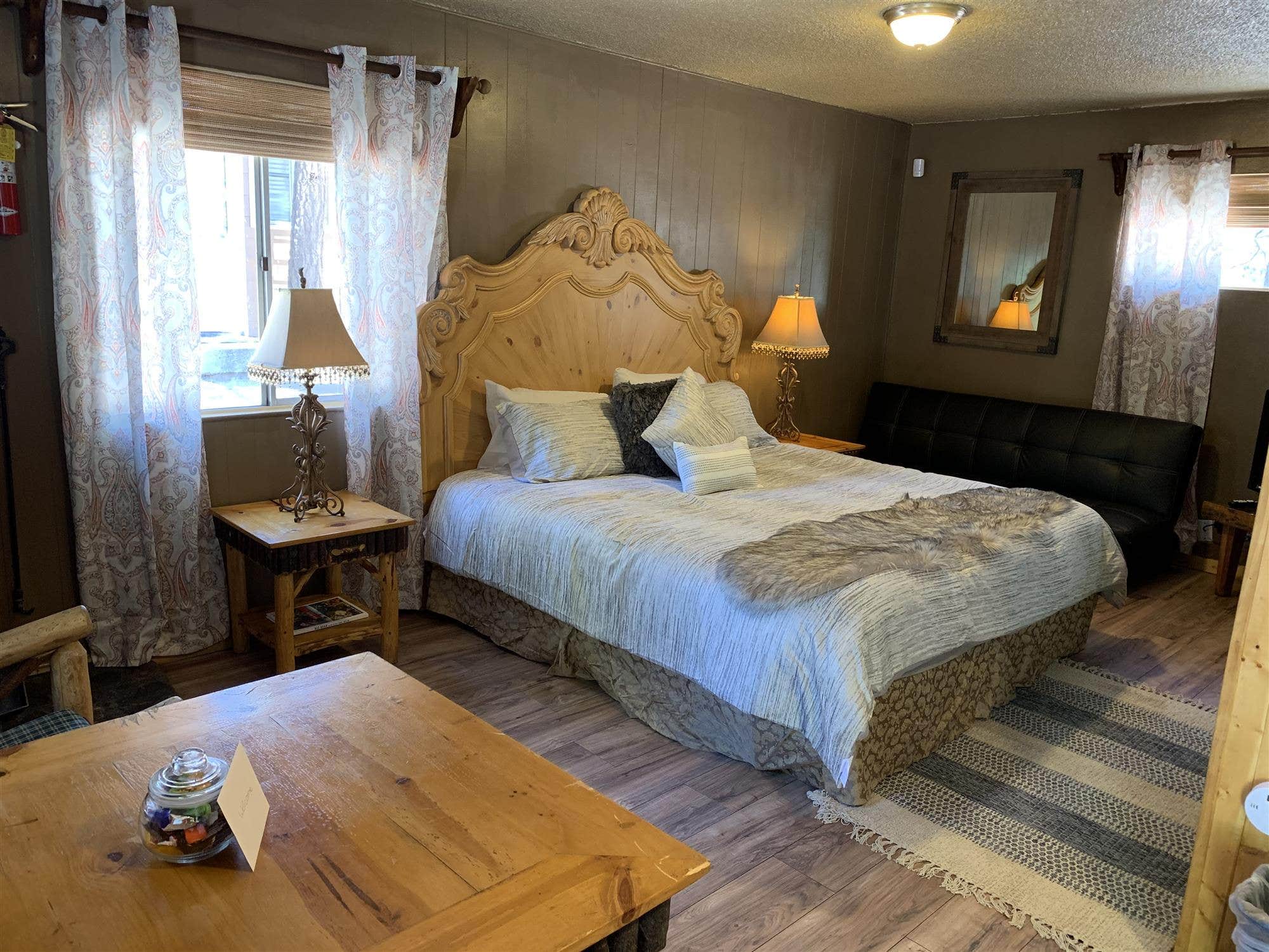 Camping near Big Pine Flat Campground: Grey Squirrel Resorts, Fawnskin, California