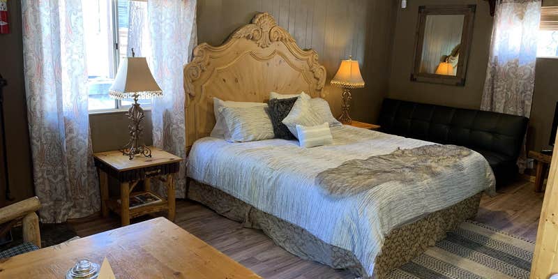 Camper submitted image from Grey Squirrel Resorts