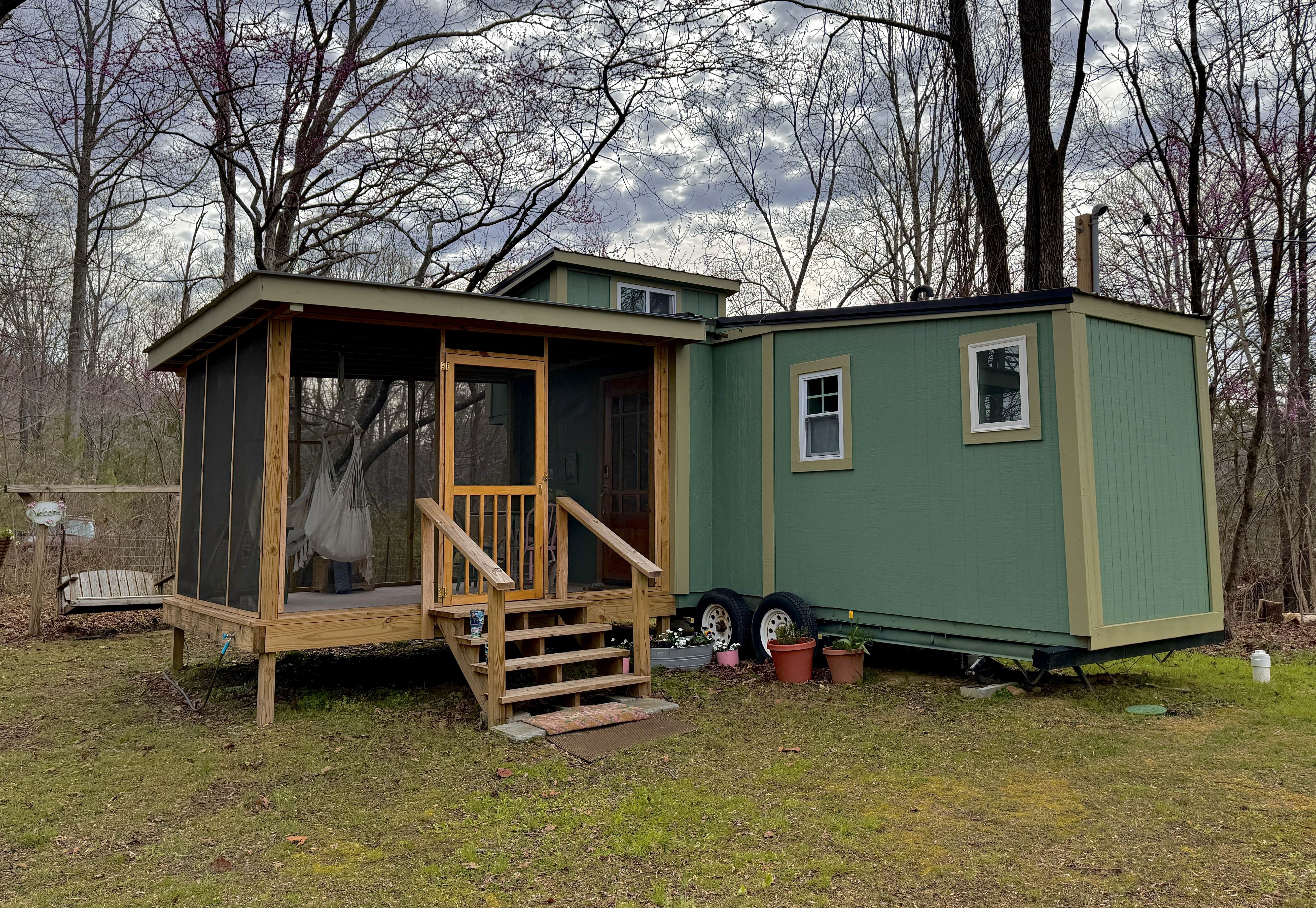 Lee D.'s photo of a cabin at Paradise Meadows near Signal Mountain, TN