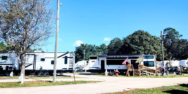 Camper submitted image from Horne Lake RV Resort