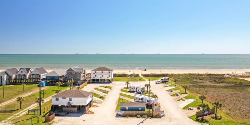 Camper submitted image from The Breeze Beachfront Resort