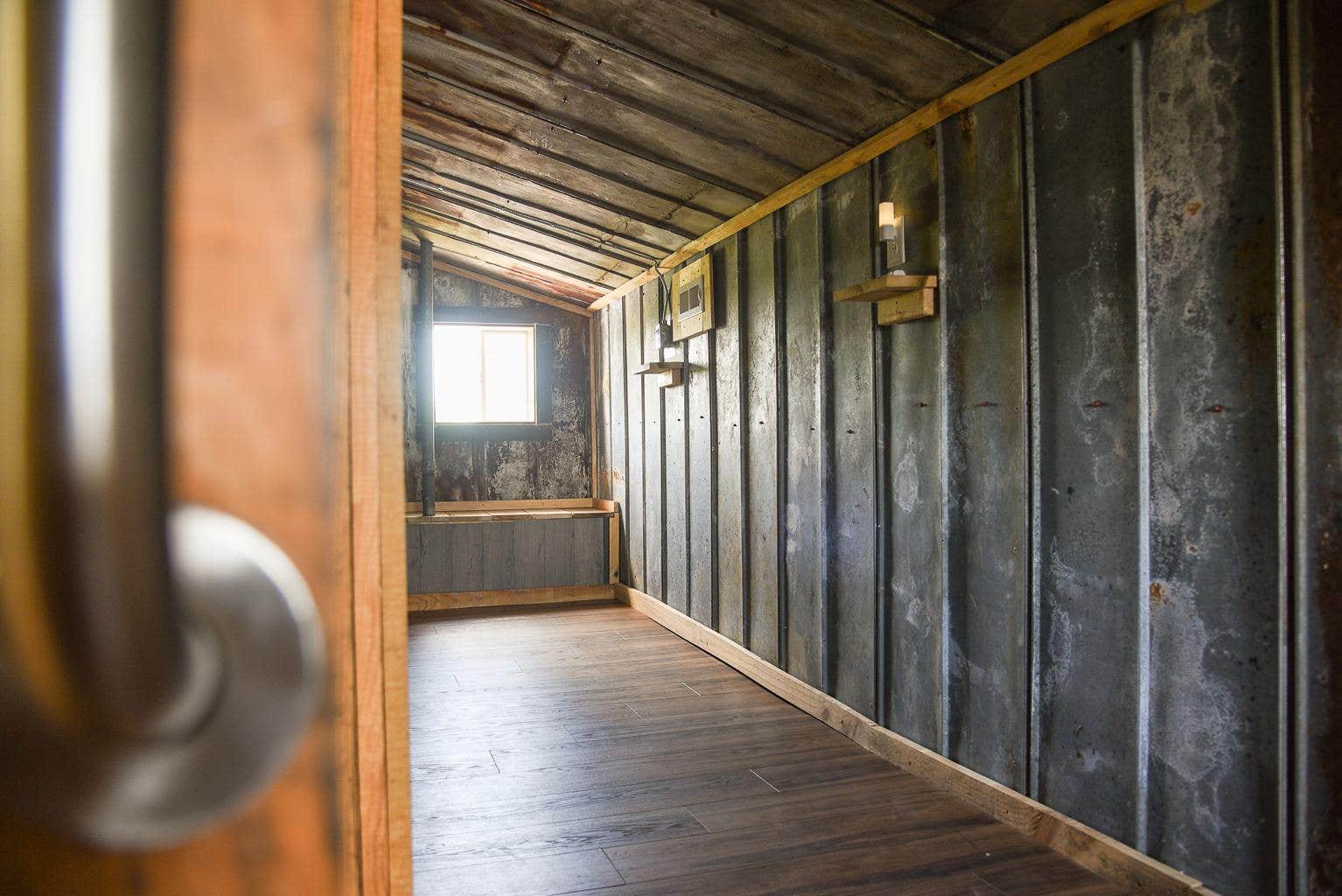 Goat Pen Hostel - the COVE