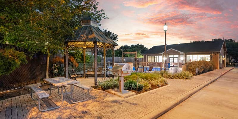 Camper submitted image from AllStar RV Resort