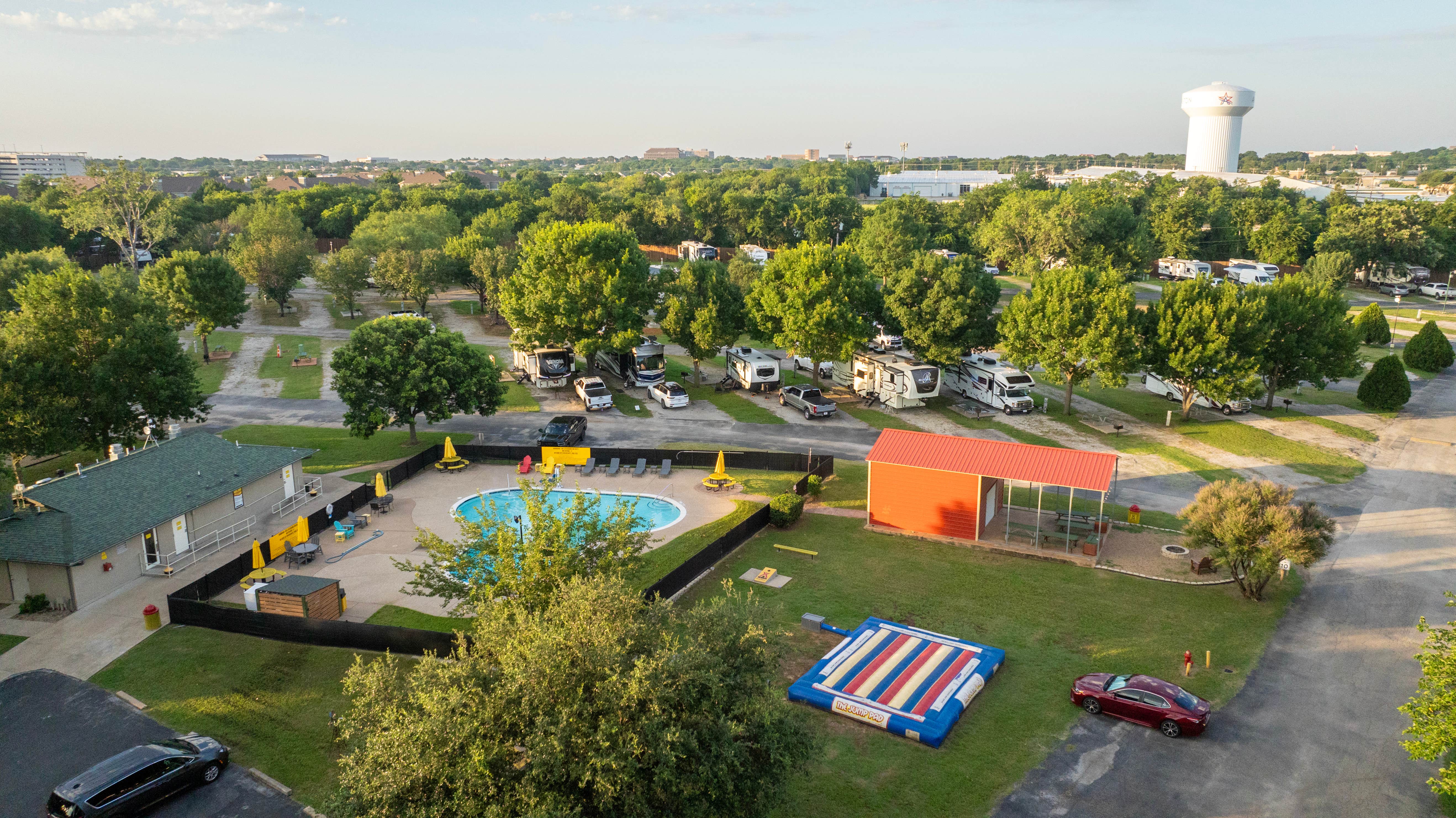 Camping near DFW Mid-Cities RV Park: Dallas/Arlington KOA Holiday, Arlington, Texas