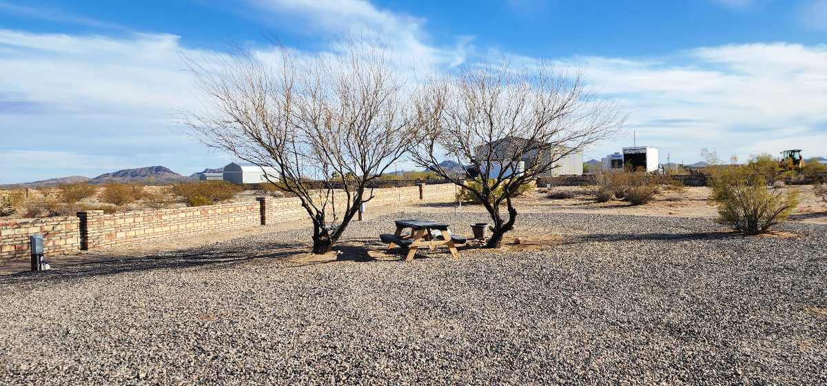 Camper submitted image from Desert Oasis RV Parking - 1