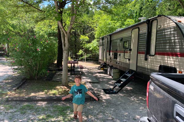 Treehouse Rv Parks Branson Treehouse Cabin & RV Park | Reeds Spring, Missouri