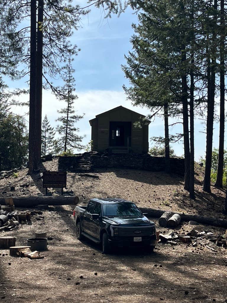 L's photo of a cabin at Pine Mountain Lookout near Black Butte Lake