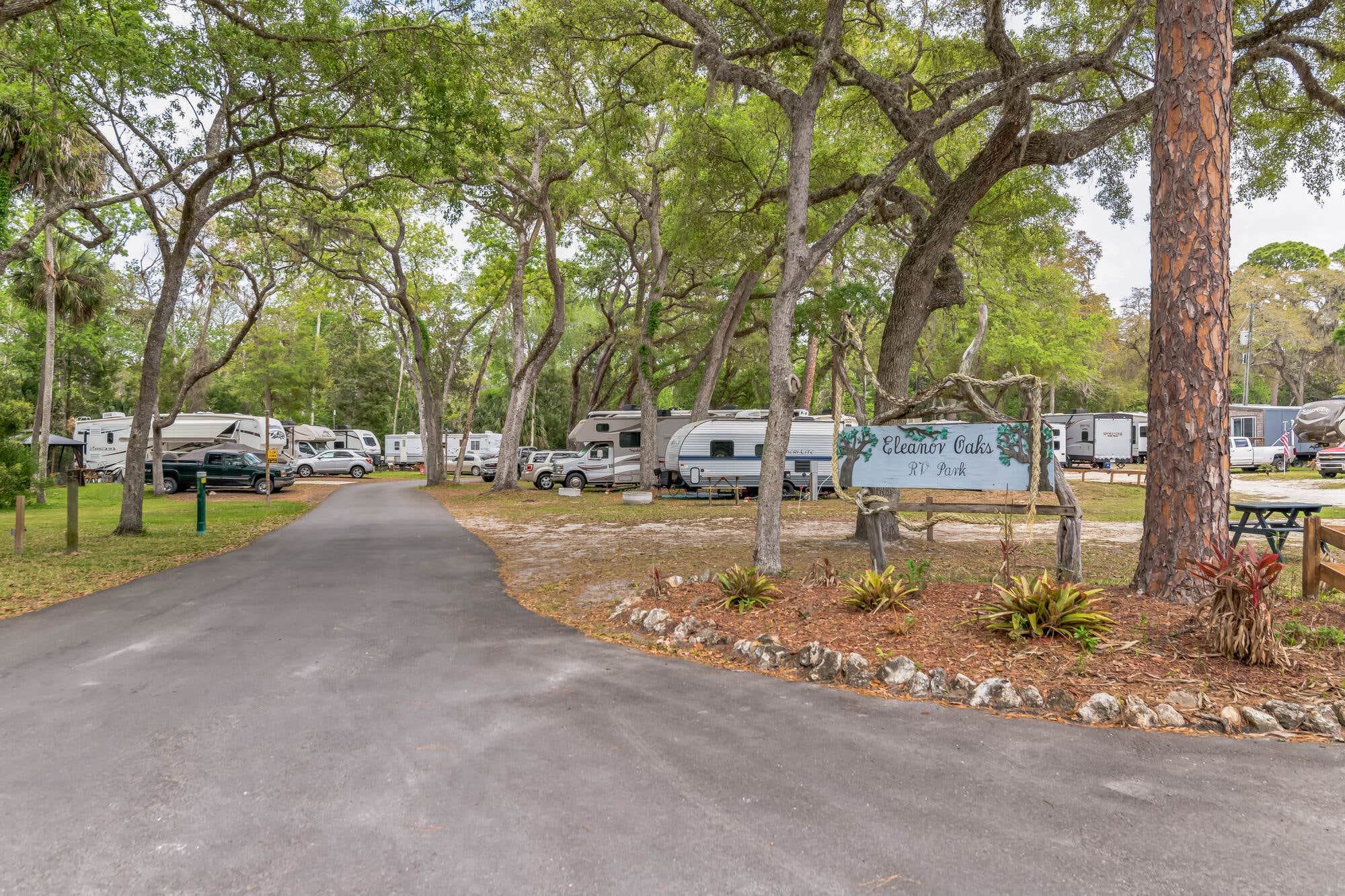Camping near Nature Coast Landings RV Resort: Eleanor Oaks RV Park, Yankeetown, Florida