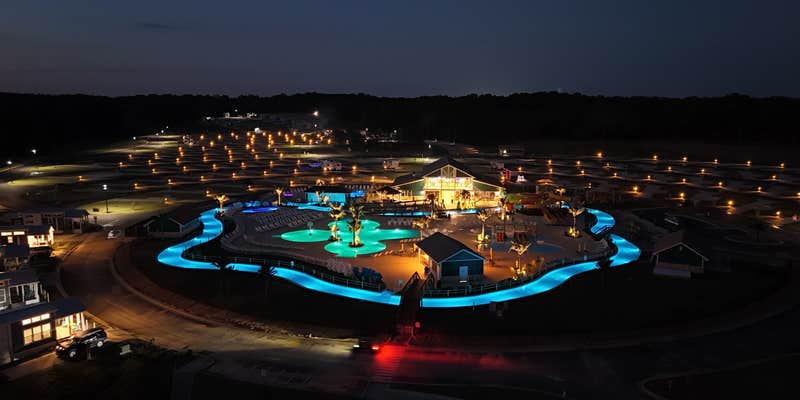 Camper submitted image from Roundabout Oxford RV & Water Resort