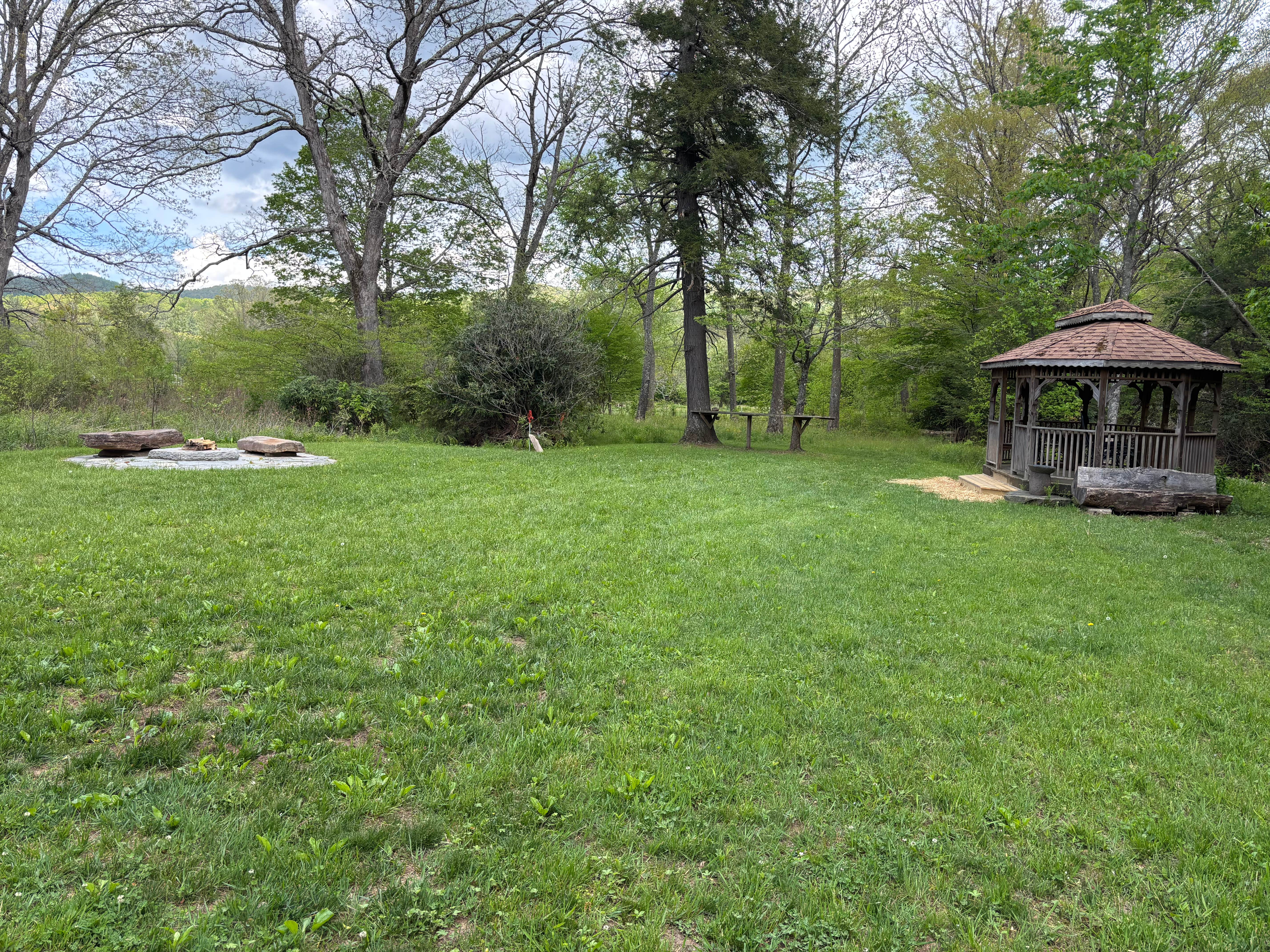 Camper submitted image from Black Mountains and White Oaks - 1