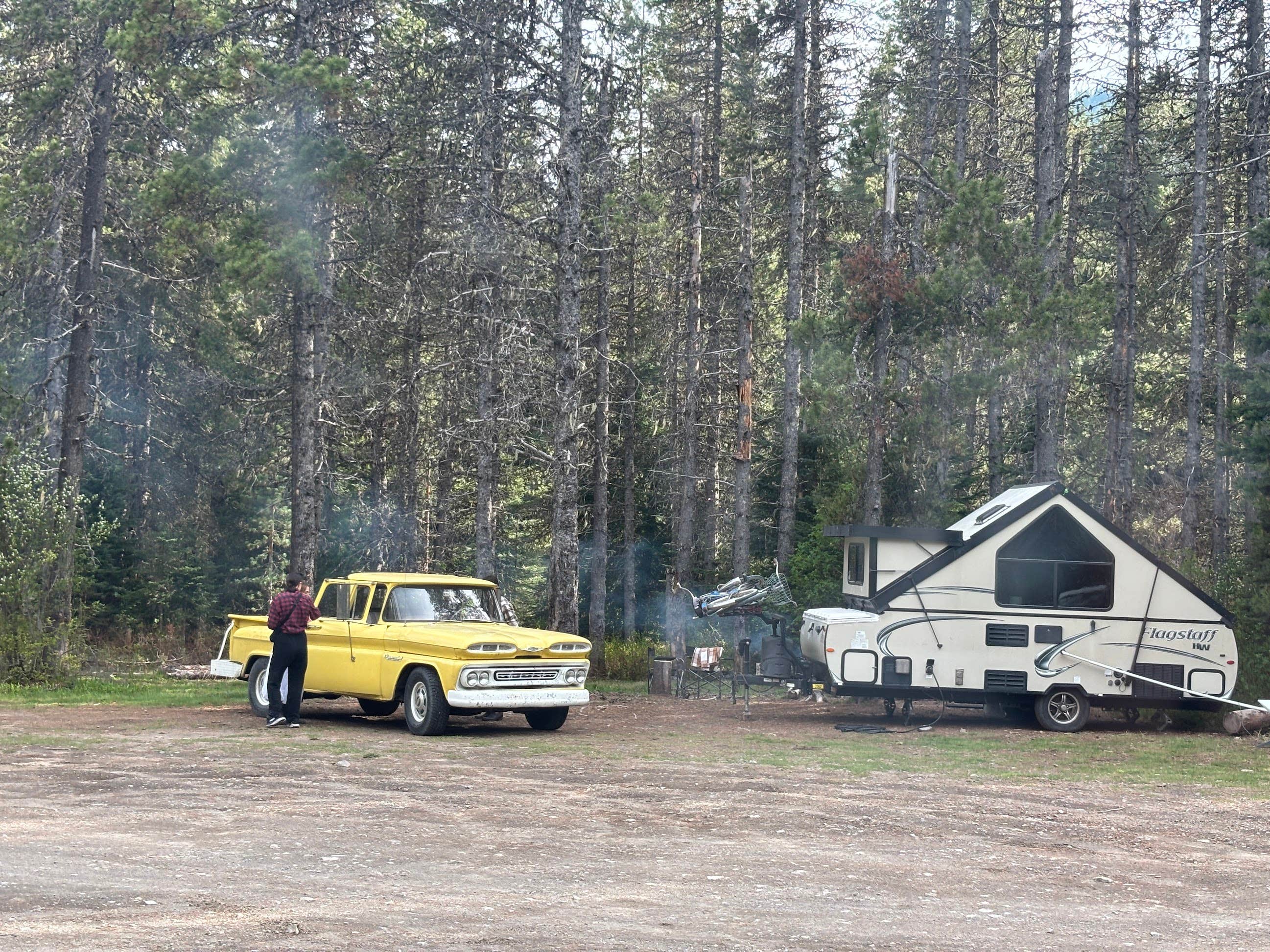 Camper submitted image from Trillium Lake Airstrip Dispersed - 1