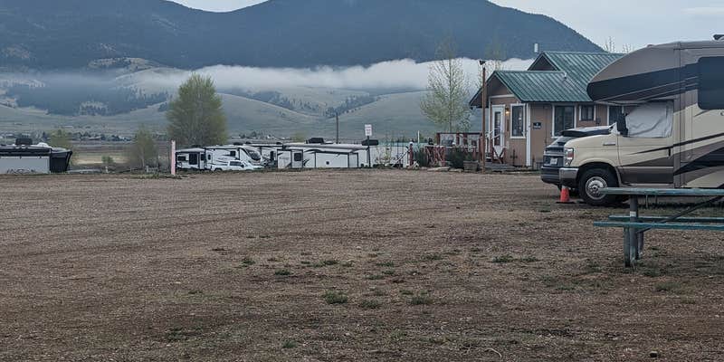 Camper submitted image from Angels Nest RV resort