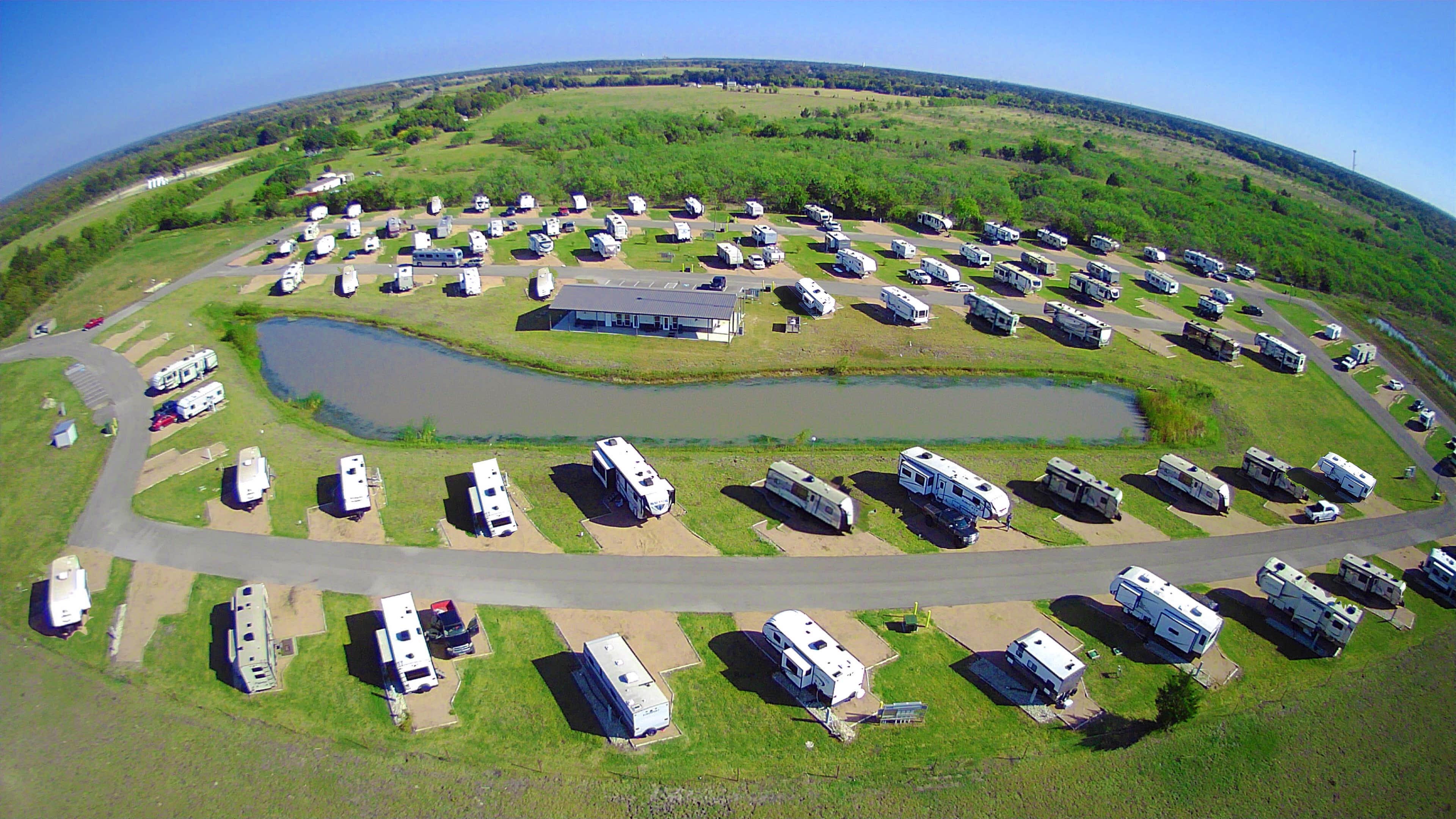 Camper submitted image from Hardy's Landing RV Park - 1