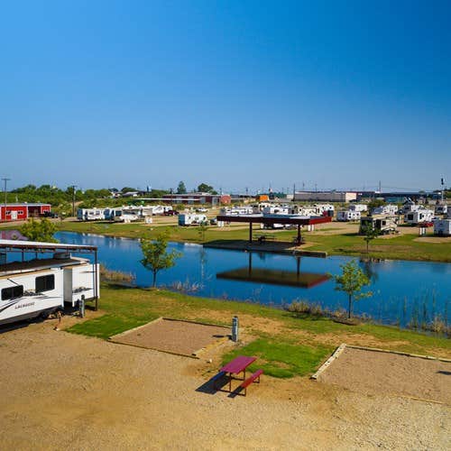 Camper submitted image from Breckenridge / Hubbard Creek Lake KOA Journey - 2