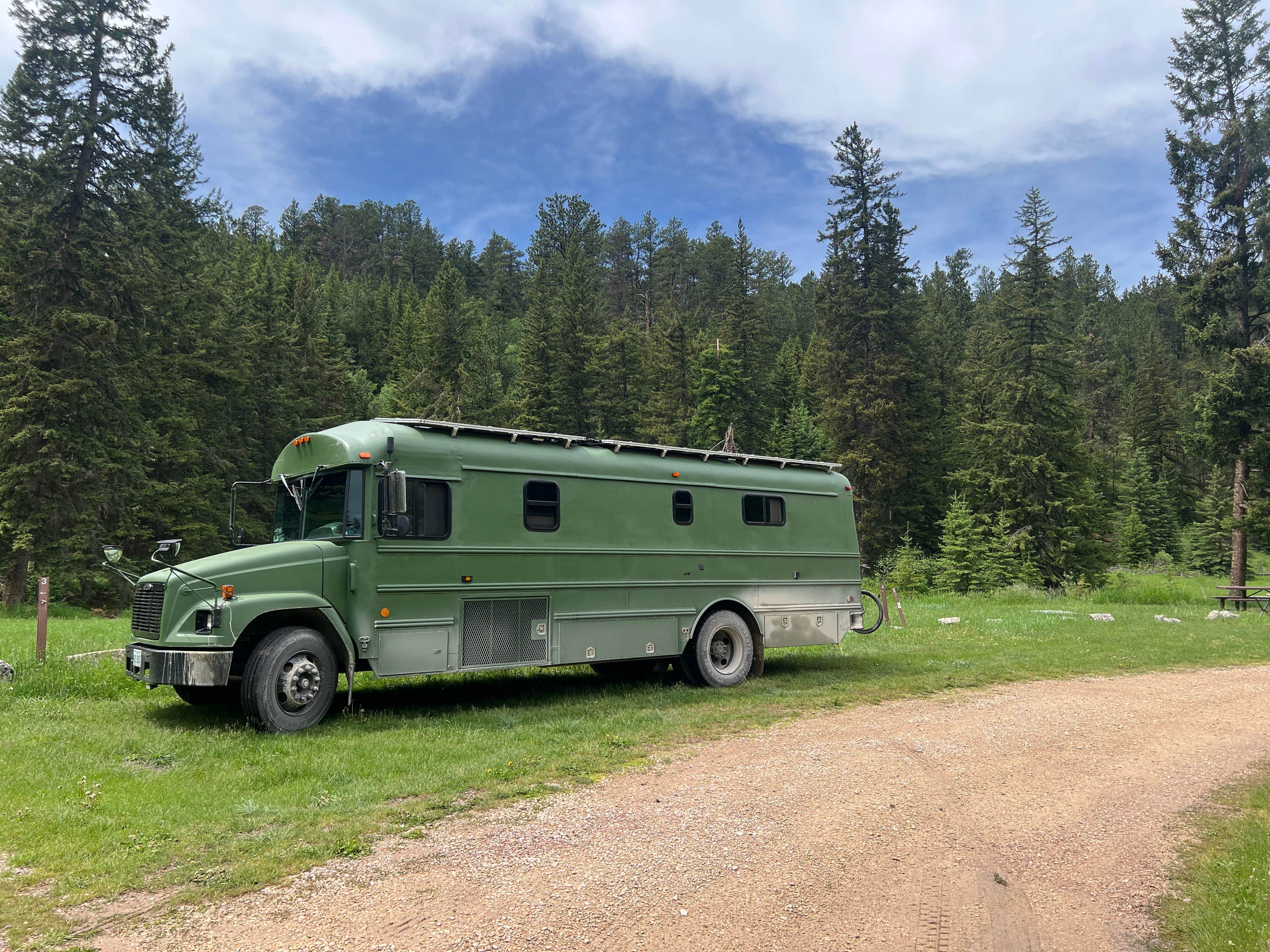 Camping near Summit Ridge Lookout Cabin: Beaver Creek, Newcastle, South Dakota