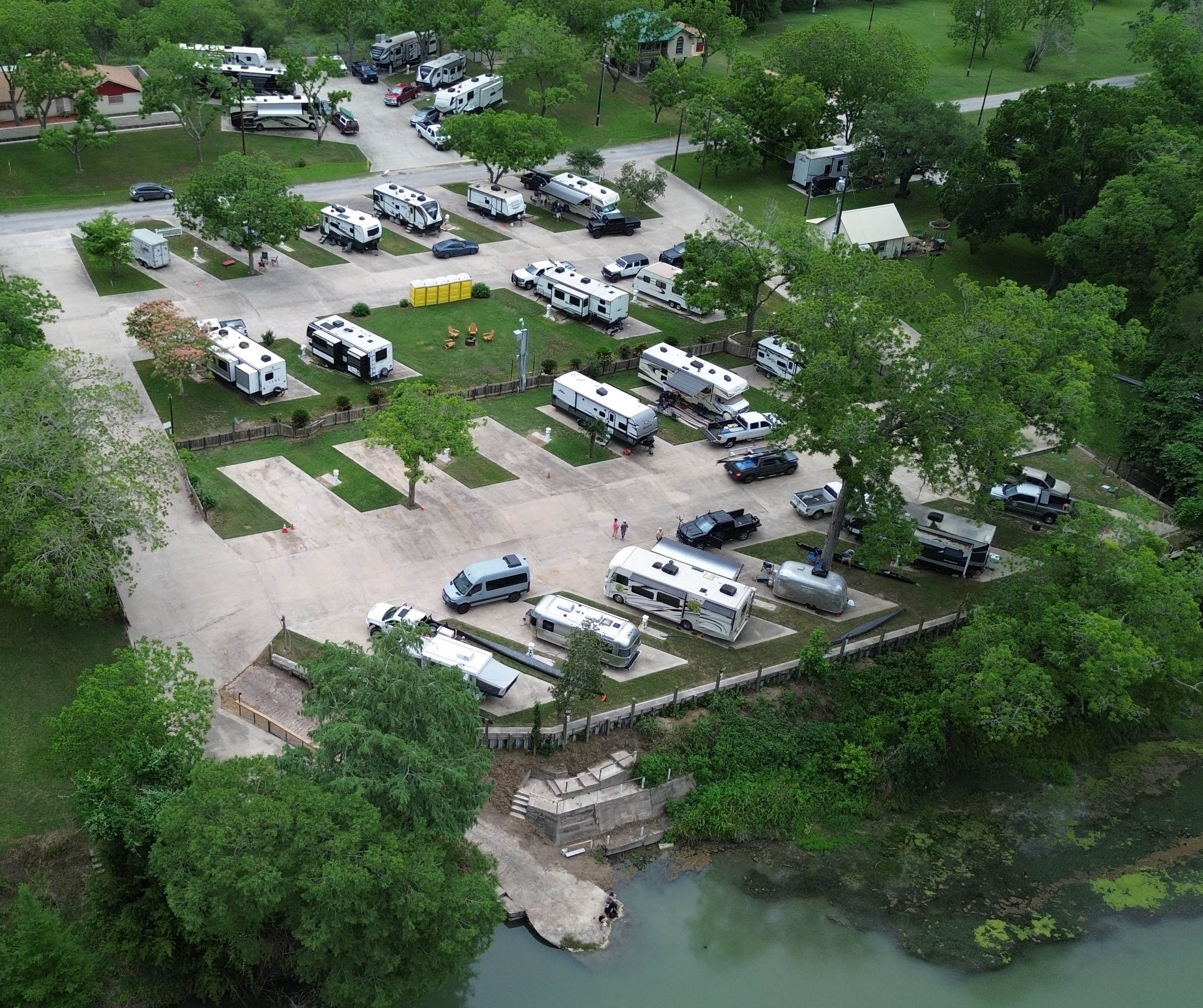 Camping near Green Dickson Park: River Haven RV Resort, Cuero, Texas