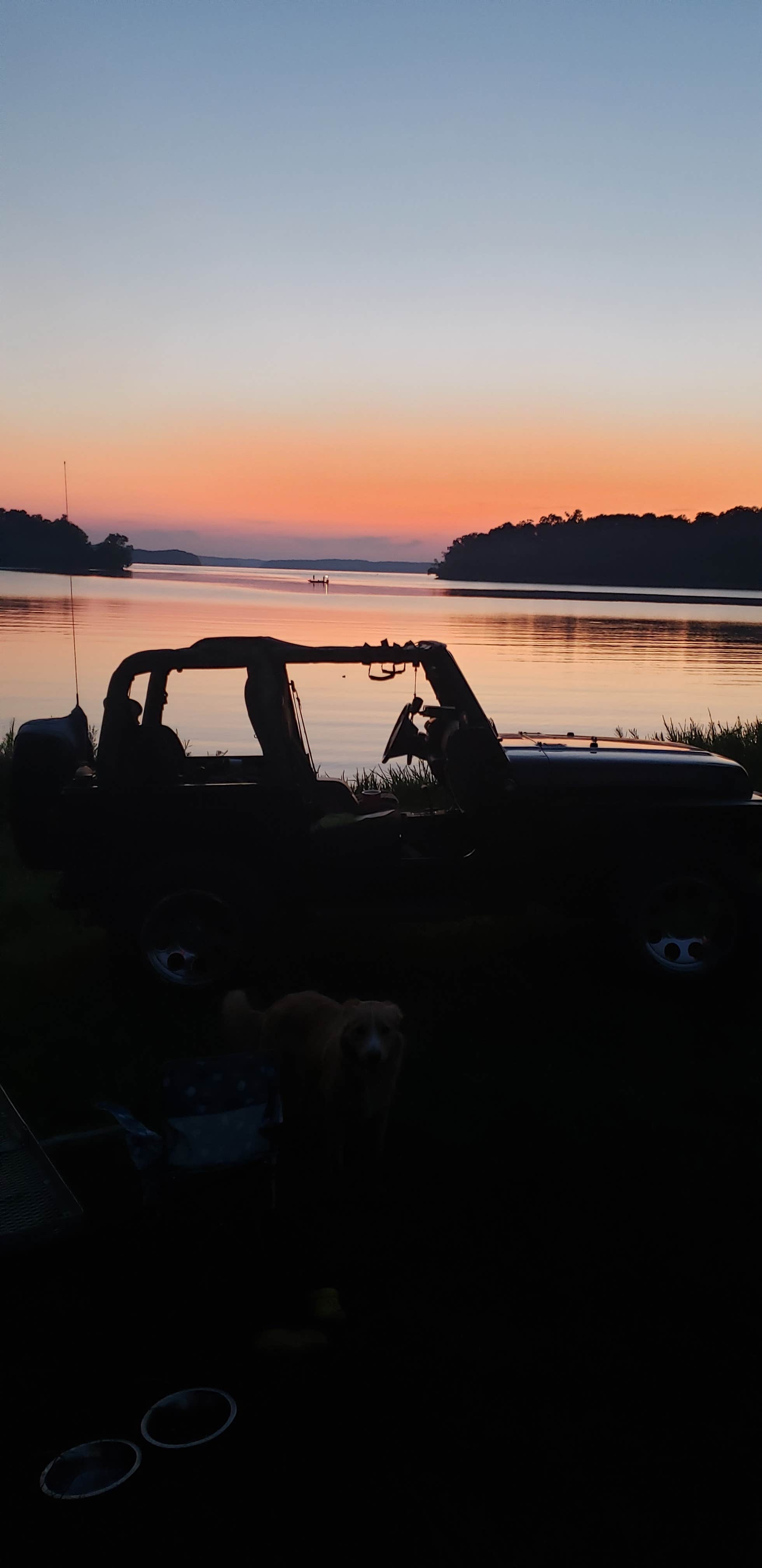 Ginger Bay Basic Camping Area Dover, TN