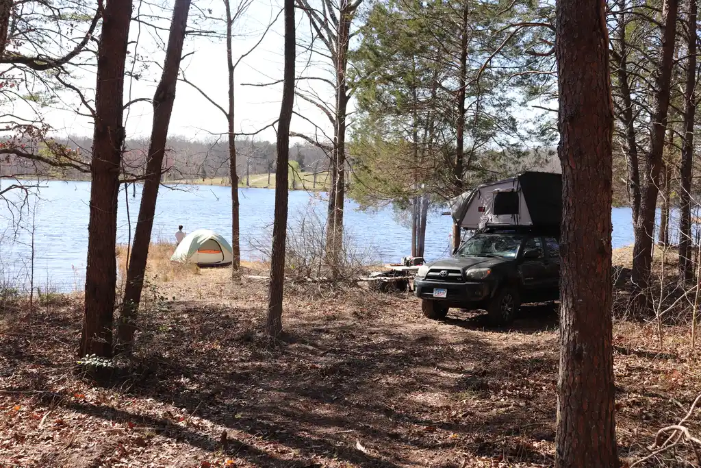Camping near Cloverdale Farms: Martin's Landing Camp, Cumberland, Virginia