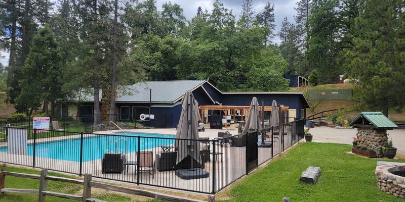 Camper submitted image from Outdoorsy Yosemite