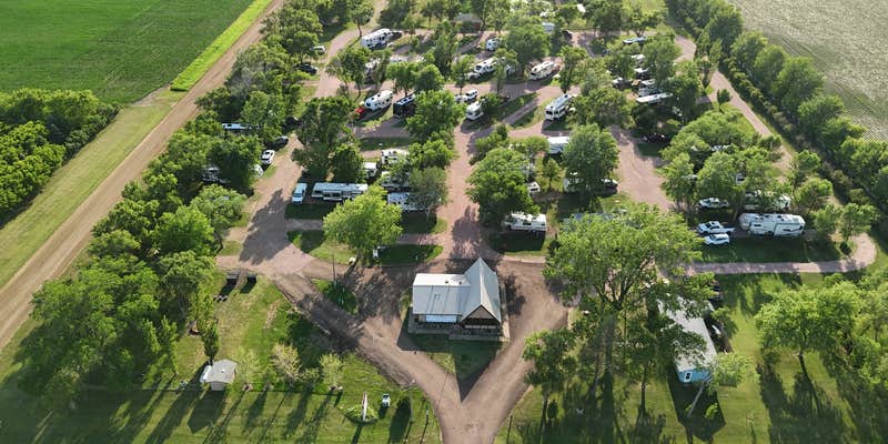 Camper submitted image from Dakota Sunsets RV Park