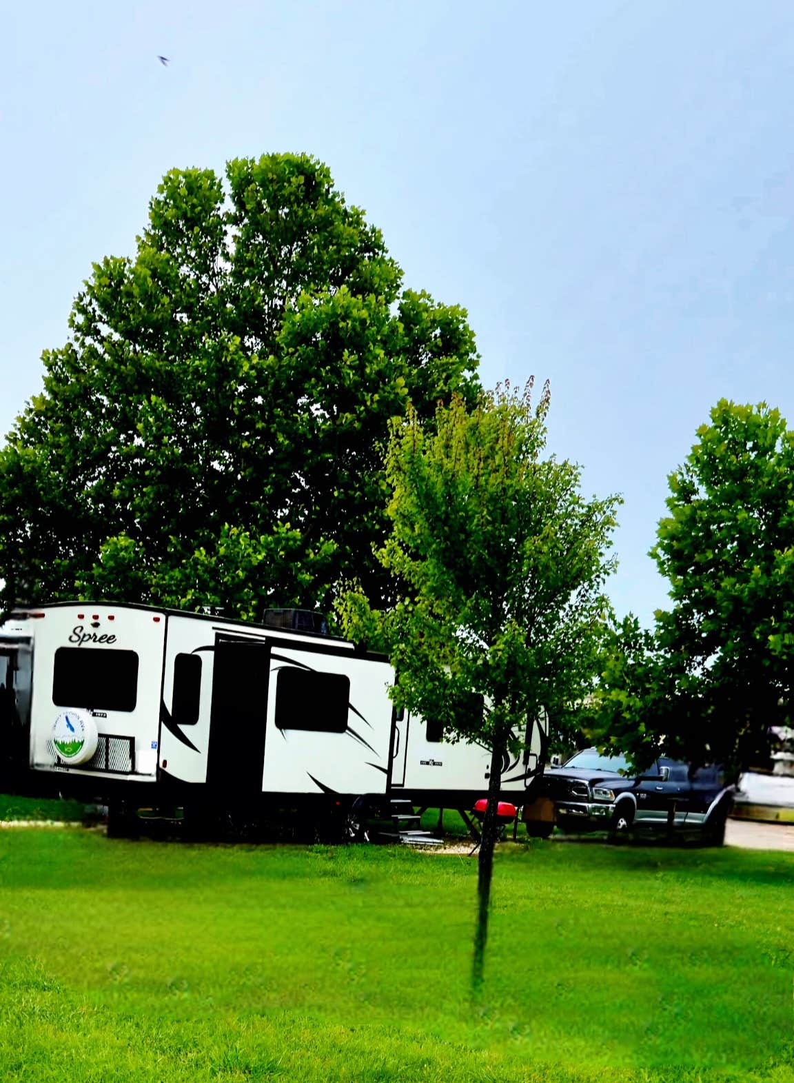 Camper submitted image from Lucky's RV Park - 2