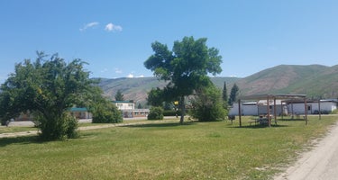 Rendezvous Village RV Park