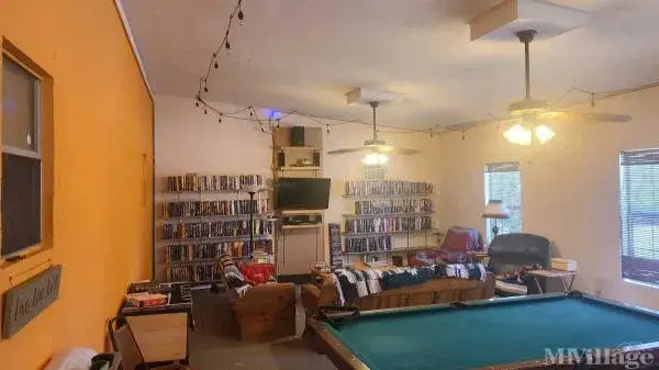 Camping near Val's Kountry Corral RV Park: Americana RV Resort, Mission, Texas