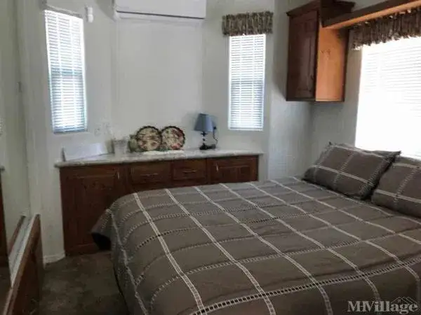 Camping near Hot Springs Glamp Camp: Cedar Cove RV Park, Truth or Consequences, New Mexico