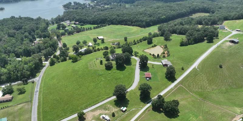 Camper submitted image from Stump Hollow RV Park