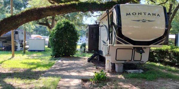 Camper submitted image from Tanglewood Gardens RV Park