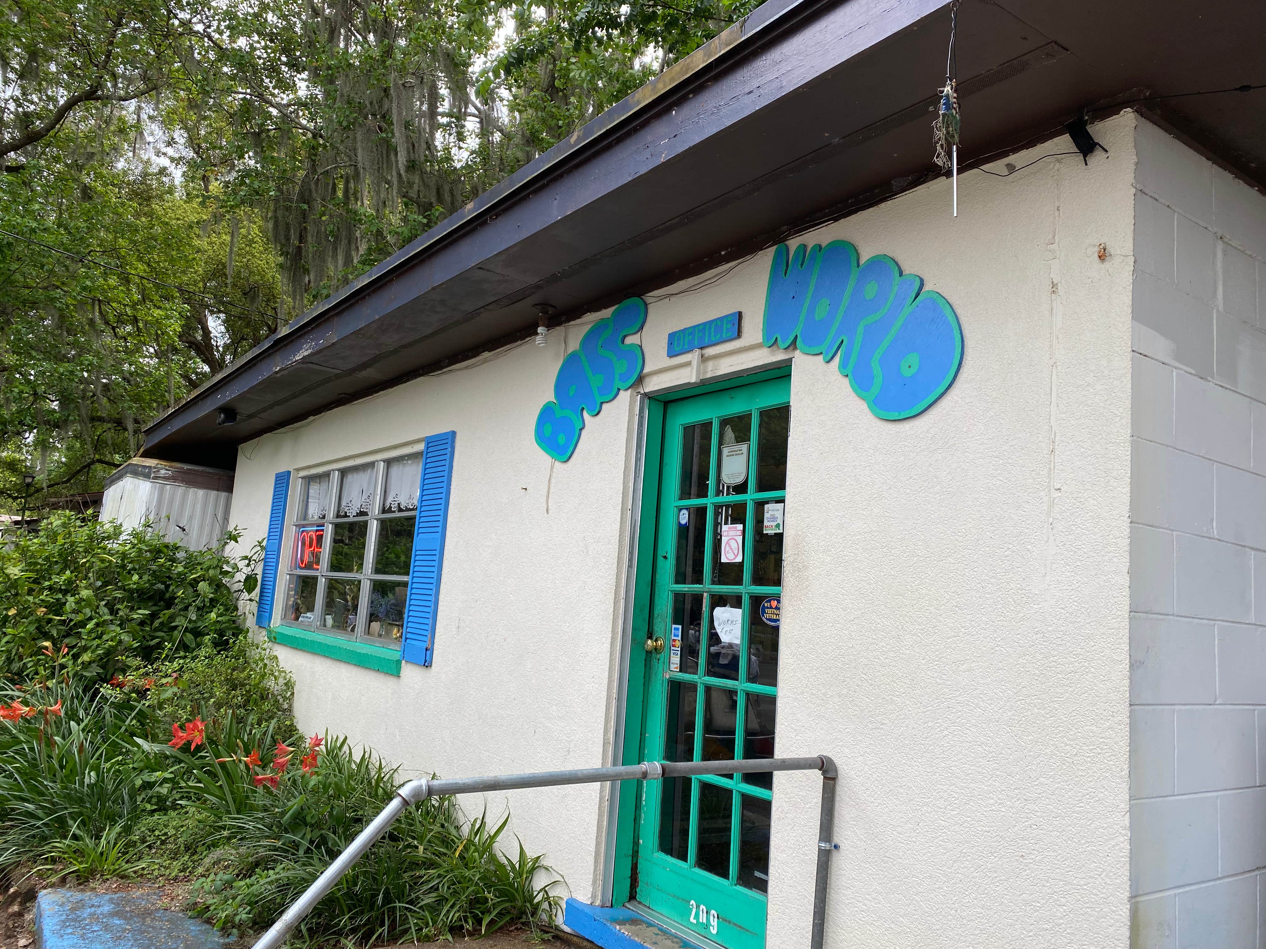 Camping near Trail Boss Camp Ground & Marina: Bass World Lodge & Marina, Georgetown, Florida