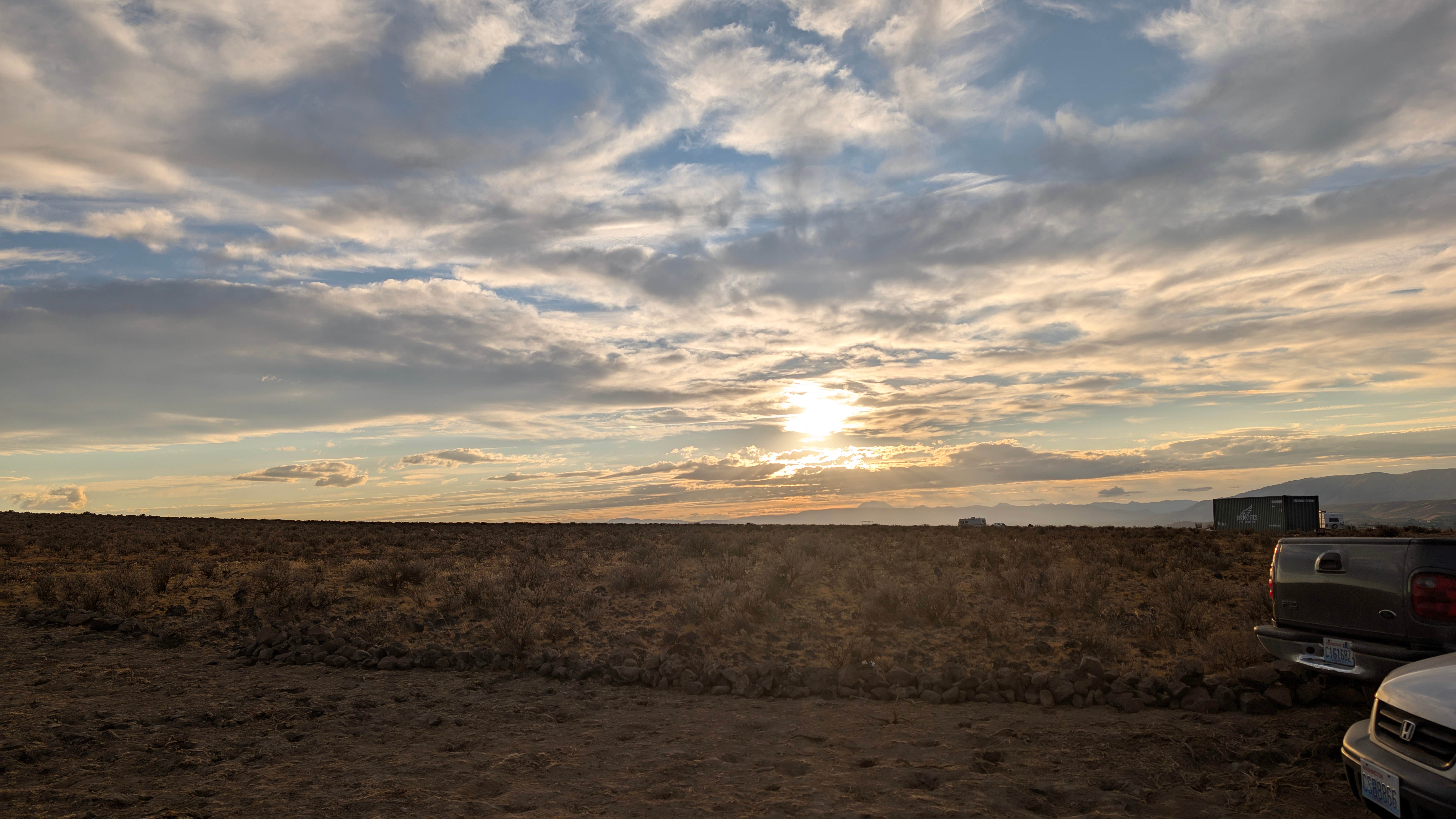 Camping near Yakima River Canyon Campgrounds (Umtanum, Lmuma Creek, Big Pines, Roza) — Yakima River Canyon: The View at Buds Place, Selah, Washington