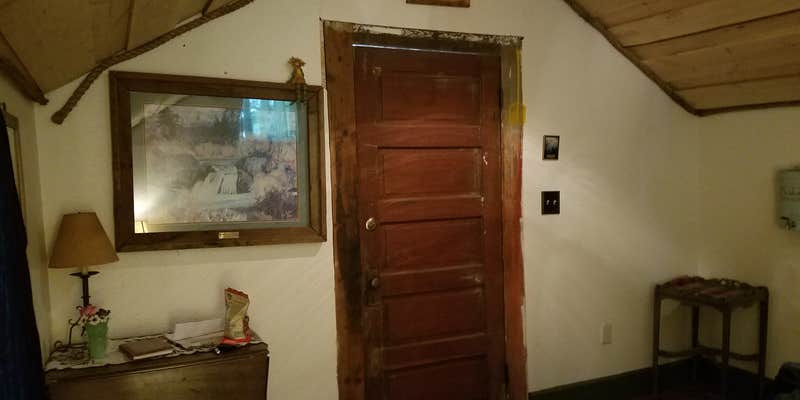 Camper submitted image from Bristol Park Historic Cabins