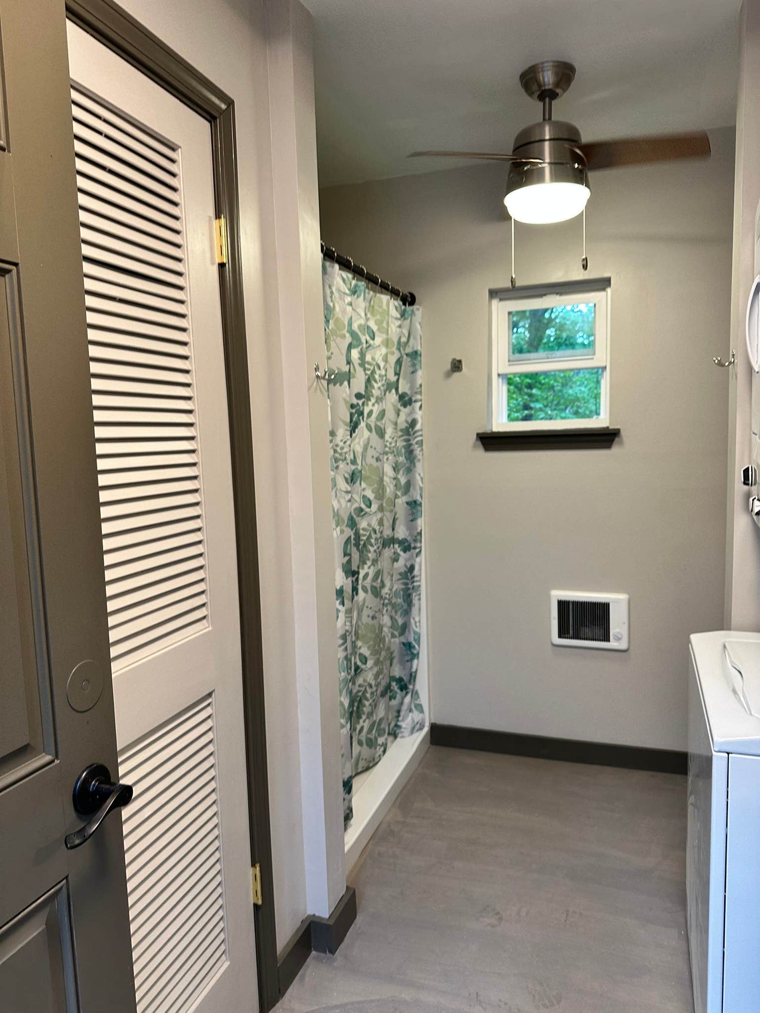 Camper submitted image from Cloud 4160-- Seasonal High Elevation RV site with Laundry/Bathhouse and Outdoor Living Pavilion - 2