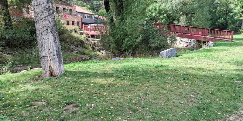 Camper submitted image from A-Lodge Boulder - Car Camping