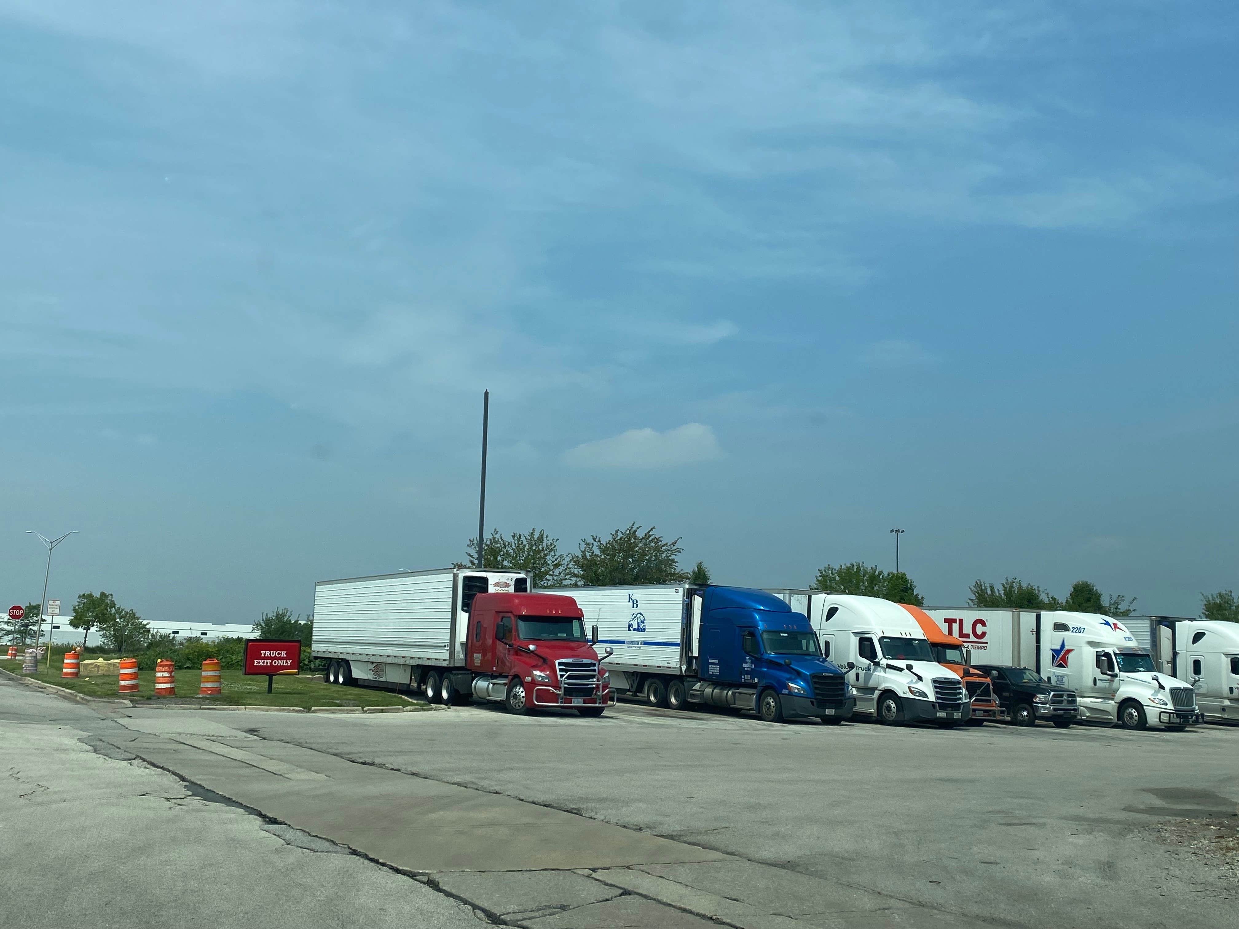 Pilot Travel Center — Minooka